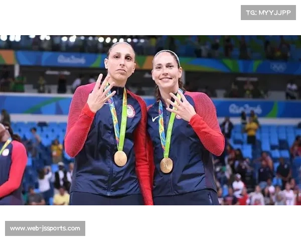 水星老将戴安娜·陶乐西退役，格里纳转会亚特兰大，球队进入重建期